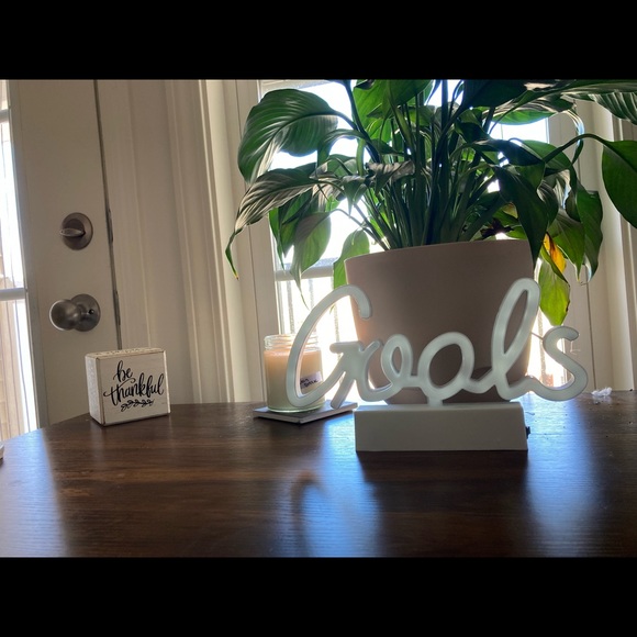 LED WORKSPACE DECOR - Picture 3 of 14